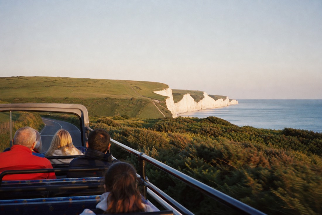 Which bus goes from Brighton to Seven Sisters? in Brighton