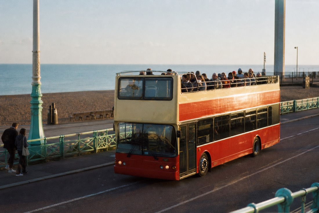 How does hop-on hop-off work in Brighton? in Brighton